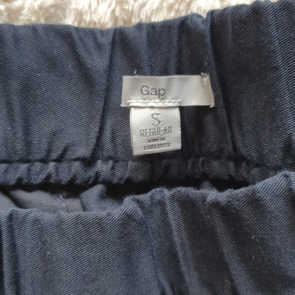NWT GAP JOGGERS - Picture 3 of 4